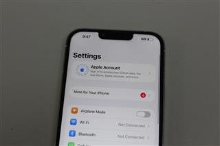 Apple iPhone 13 Pro Max 256GB White Smartphone - READ